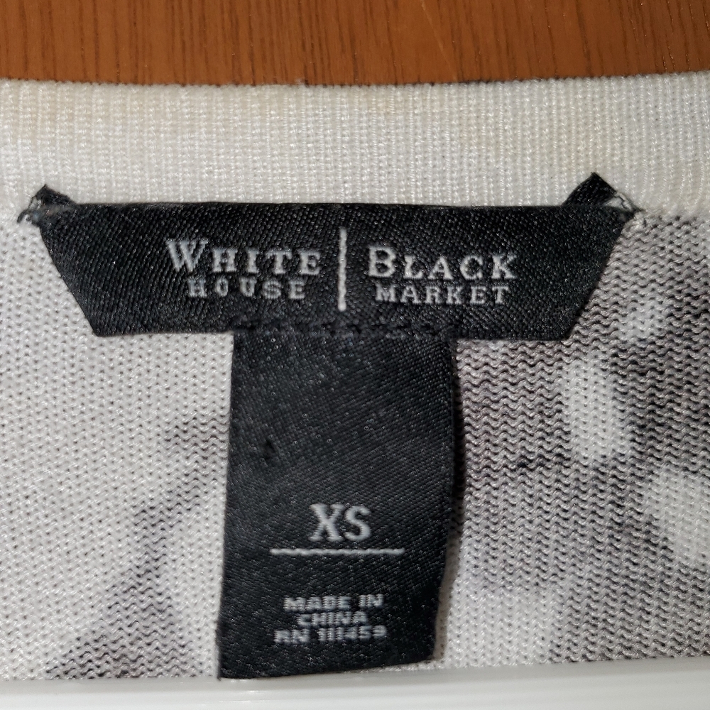 Sweater - Picture 4 of 4